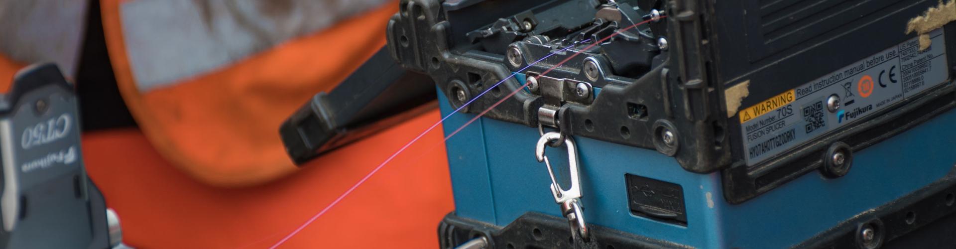 Opération de connexion de la fibre