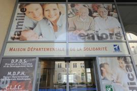 Devanture Maison départementale de la Solidarité