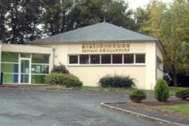 Vue extérieure de la bibliothèque du Pêchereau