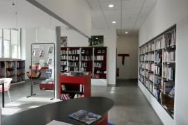 Vue intérieure de la bibliothèque de Prissac