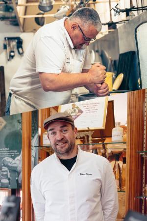 Portraits croisés de 2 charcutiers de l'Indre - Agrandir l'image - fenêtre modale