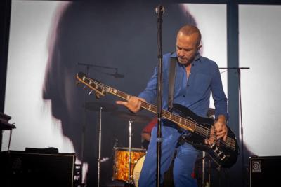 Calogero au Festival Darc en 2022 - Agrandir l'image 3 sur 39, fenêtre modale