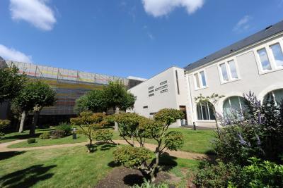 Bâtiment des Archives départementales de l'Indre - Agrandir l'image 1 sur 3, fenêtre modale