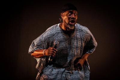 Danseurs lors du spectacle final festival DARC 2022 - Agrandir l'image 31 sur 39, fenêtre modale