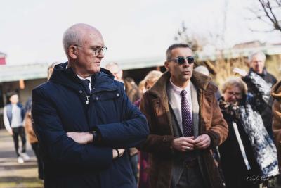  - Agrandir l'image 6 sur 9, fenêtre modale