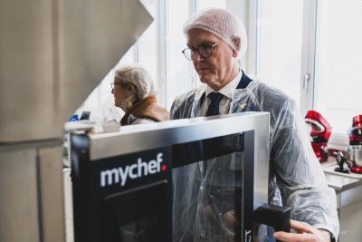  - Agrandir l'image 8 sur 9, fenêtre modale