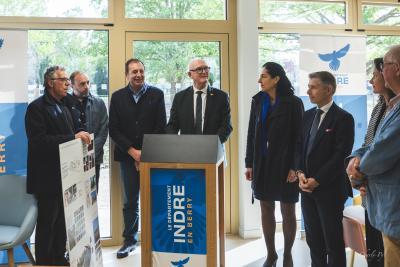  - Agrandir l'image 7 sur 15, fenêtre modale