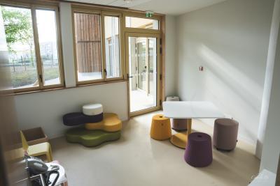  - Agrandir l'image 9 sur 15, fenêtre modale