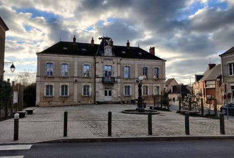 Mairie de Neuvy-Saint-Sépulchre