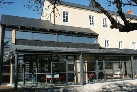 Vue extérieure de la bibliothèque de Villedieu-sur-Indre